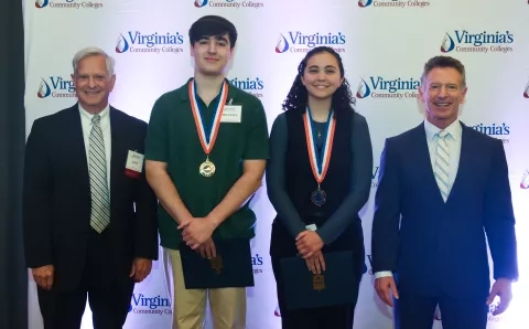 students with Dr. Capps and VCCS Chancellor